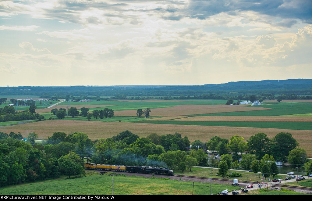 UP 4014 - Salt Lick Point